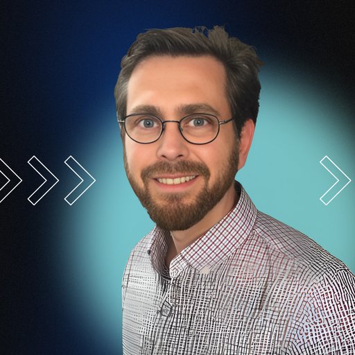 Portrait photograph of Bas Sondag, a member of the Evenness team.